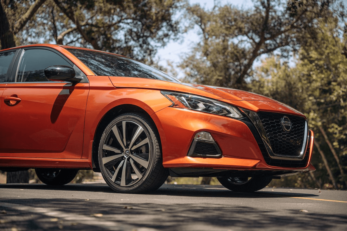 Cómo elegir llantas para autos familiares grandes