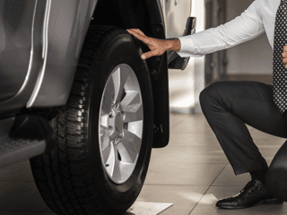 El regalo que papá realmente necesita para su auto (aunque él no lo sepa todavía)
